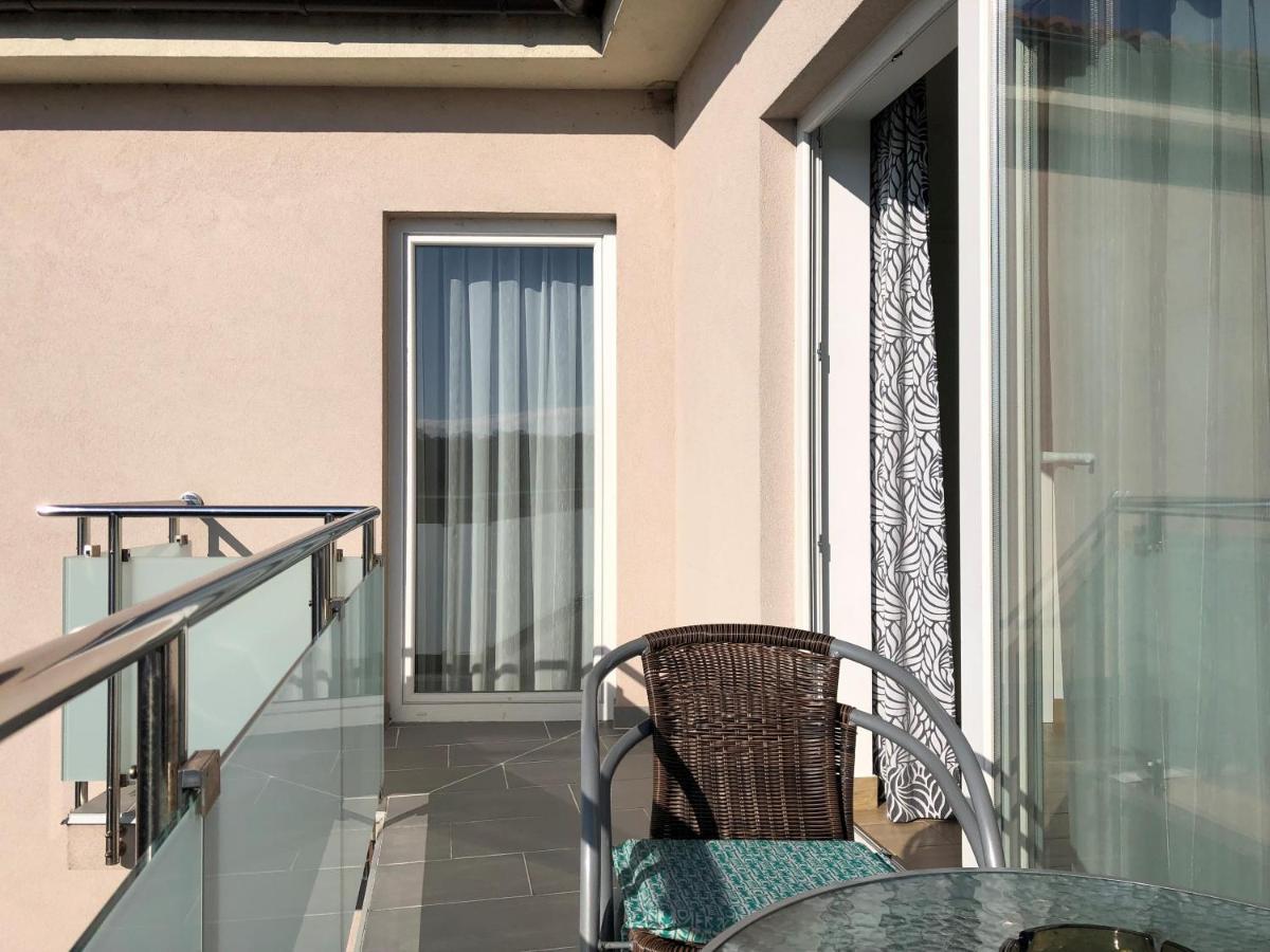 Apartmani I Sobe Ivancic1 Novi Vinodolski Luaran gambar