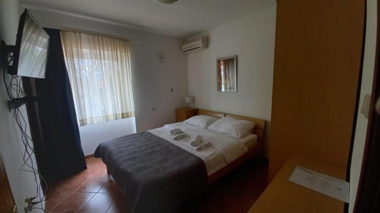 Apartmani I Sobe Ivancic1 Novi Vinodolski Luaran gambar
