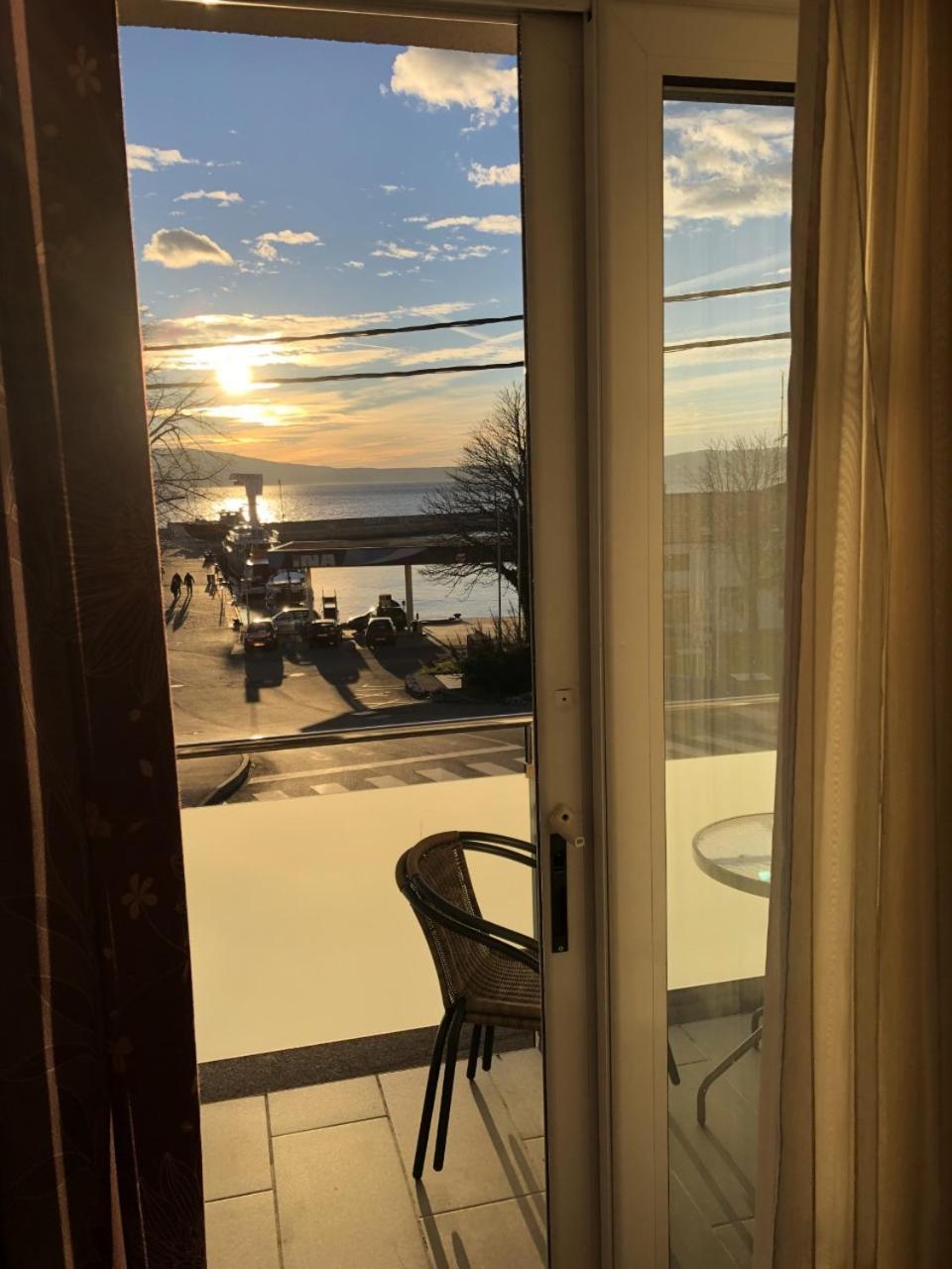 Apartmani I Sobe Ivancic1 Novi Vinodolski Luaran gambar